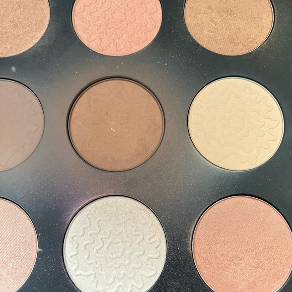 Amazing Smashbox all face palette lightly used - Picture 4 of 5